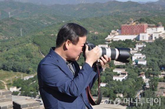 '열하일기 답사기'를 위해 중국 현지를 방문한 김재원 새누리당 의원/김재원 의원 제공