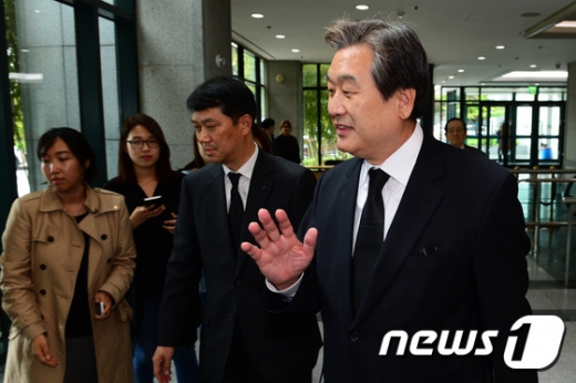 [사진]김무성 전 대표 '질문은 사양할게요'