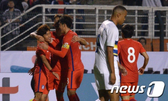 '문창진 멀티골' 신태용호, 스웨덴에 3-2 '역전승'.. 리허설 완료