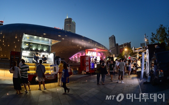 전국 푸드트럭 부산서 음식 축제 개최 - 머니투데이 전국 푸드트럭 부산서 음식 축제 개최 - 머니투데이