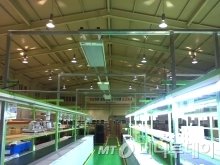 공장 천장에 설치된 ‘햇살처럼’ 난방기의 모습 /사진제공=(주)햇살