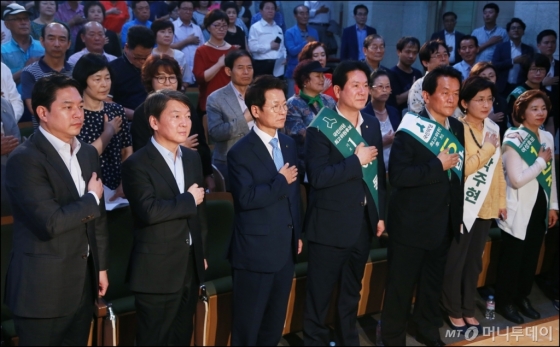 [사진]당원연수 참석한 안철수-천정배