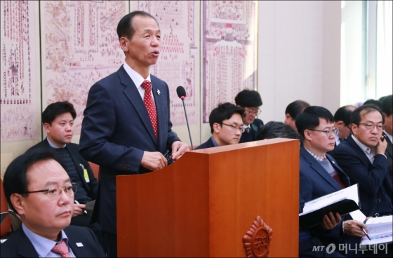 [사진]평창동계 현안보고하는 최문순 강원도지사