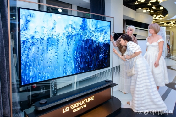  20 þ ũٿ ִ ťƼŸ  ũٱȭ    LG ñ״ó ÷ TV, LG ñ״ó û, LG ŸϷ  ̾ ǰ üϰ ִ/=LG