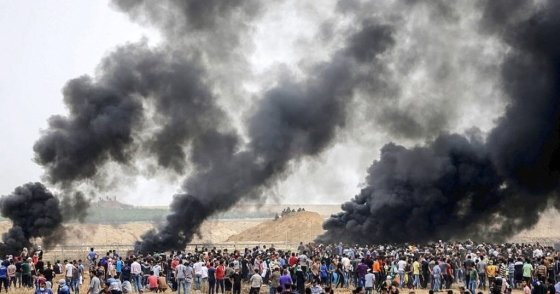 가자지구와 이스라엘 국경에서 발생한 팔레스타인인들의 시위. /AFPBBNews=뉴스1
