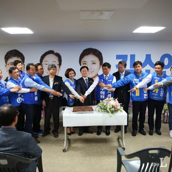pix 김소연 변호사 고려대 ììì ë¹ì ë ì´í ìí¹ë§ ê¹ìì° ë³í¸ì¬ 머ëí¬ë°ì´