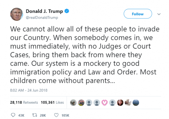 도널드 트럼프 미국 대통령이 24일(현지시간) 이민자를 침략자로 묘사하는 글을 트위터에 올렸다. /사진=트위터