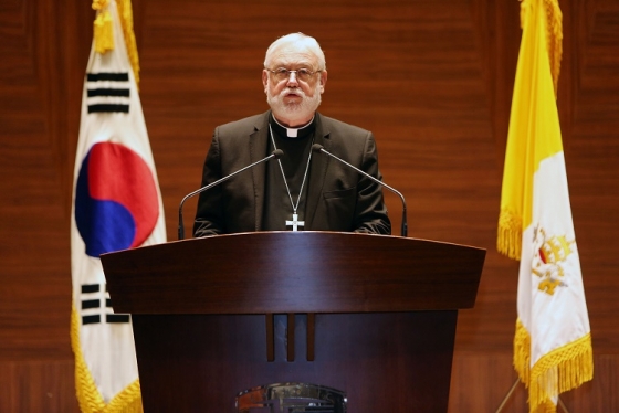 폴 갤러거 교황청 외무장관, 가톨릭대 국제 심포지엄서 강연