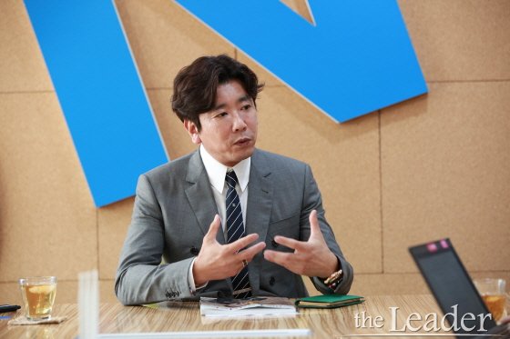아이원스, 반도체·디스플레이 글로벌 전진기지 도약