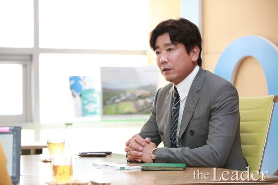 아이원스, 반도체·디스플레이 글로벌 전진기지 도약