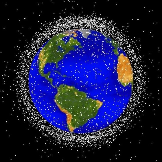 지구 궤도 주변에 있는 우주 쓰레기는 7600t 이상일 것으로 추정된다. /사진=NASA 홈페이지 