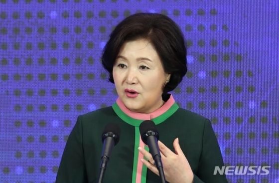【서울=뉴시스】박진희 기자 = 문재인 대통령의 부인 김정숙 여사. 2019.05.20. pak7130@newsis.com