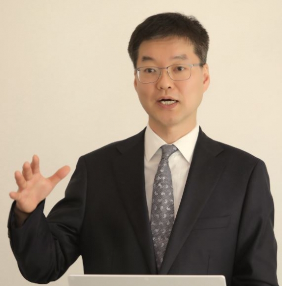 김병건 BK그룹 회장 / 사진제공=빗썸
