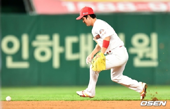실책을 범한 김성현.