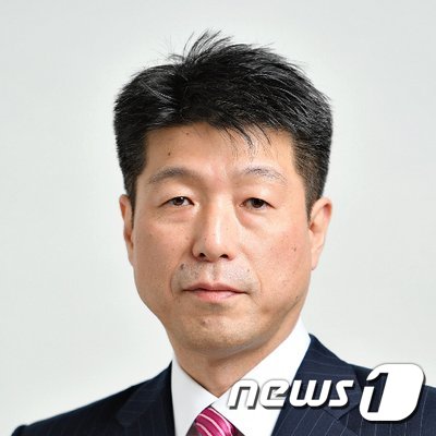 니혼게이자이신문 소속 칼럼니스트 가지와라 마코토(梶原誠). (가지와라 트위터) © 뉴스1