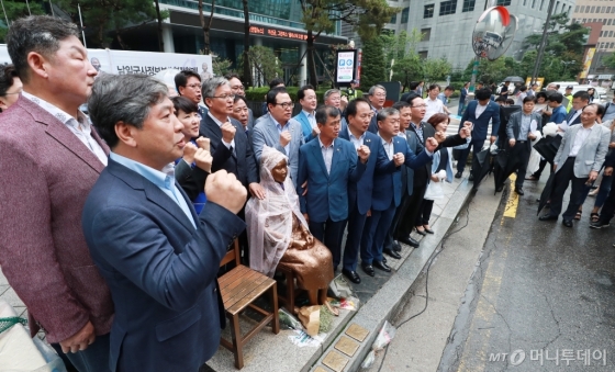 [사진]日 아베정부 규탄하는 전국시도의회의장협의회