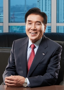 김지완 BNK금융그룹 회장 / 사진제공=BNK금융그룹