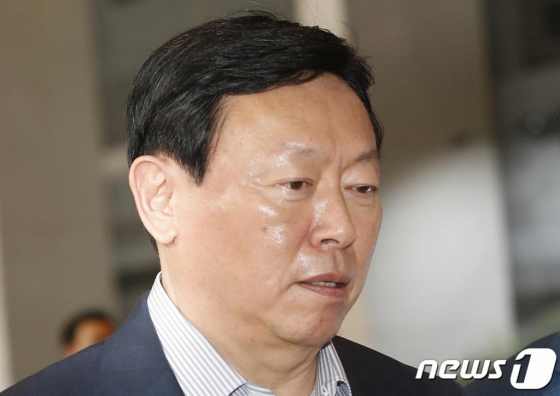 신동빈 롯데그룹 회장 /사진=머니투데이DB, 뉴스1