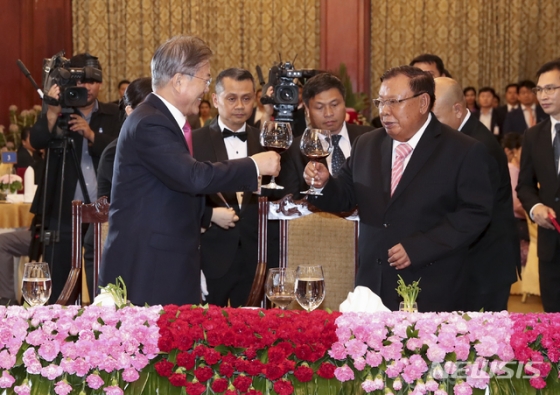 ����Ƽ��(�����)=���ý��������� ���� = ������� ����湮 ���� ������ ������� 5�� ����� ����ɱÿ��� ���� ���������� �г� ����ĩ ����ɰ� �ǹ��ϰ� �ִ�. 2019.09.05.    photo@newsis.com