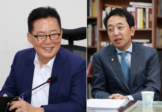 법제사법위원회 소속 박지원 대안정치연대 의원(왼쪽)과 금태섭 더불어민주당 의원. / 사진=이동훈 기자, 뉴스1