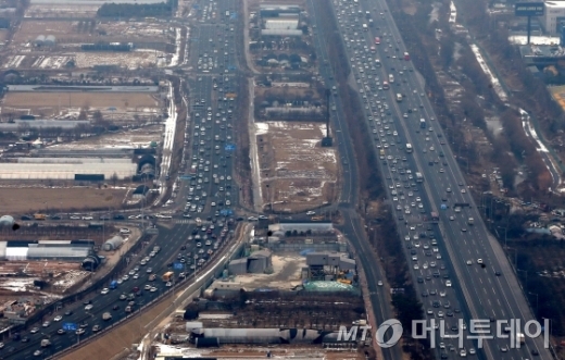 귀성 차량 항공 촬영/사진=홍봉진기자 honggga@