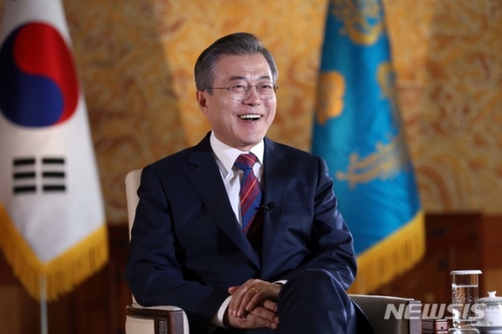 【서울=뉴시스】전신 기자 = 문재인 대통령. 2018.10.12. (사진=청와대 제공) photo@newsis.com <저작권자ⓒ 공감언론 뉴시스통신사. 무단전재-재배포 금지.>