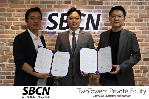 SBCN과 투타워스프라이빗에쿼티가 19일 업무 협약식을 가졌다. 사진 왼쪽부터 손상현, 백휘정, 이승엽 대표