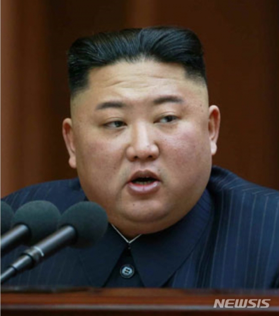 북한 김정은 국무위원회 위원장이 12일 조선민주주의인민공화국 최고인민회의 제14기 제1차회의에서 한 시정연설을 했다며 13일 노동신문이 보도했다. /사진=뉴시스