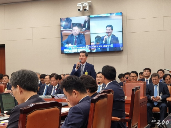 산자중기위 국감 첫날, 與野 "정부R&D·특허사업 대대적 개혁" 주문(종합)