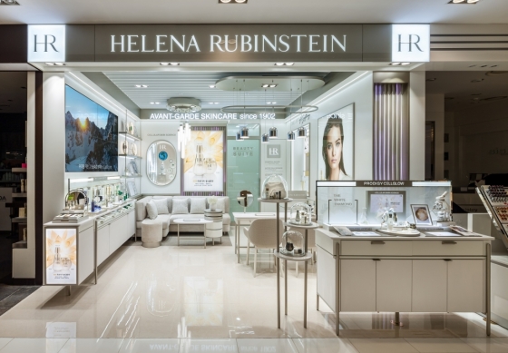 Foto de HONG KONG, CHINA - CIRCA FEBRUARY, 2019: Helena Rubinstein