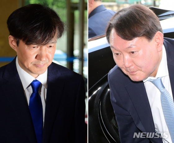 【서울=뉴시스】전진환, 박주성 기자 = 조국(왼쪽) 법무부 장관과 윤석열 검찰총장. 2019.08.09. photo@newsis.com,
