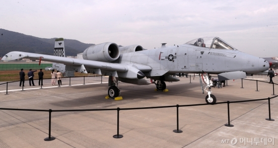 [사진]날렵한 지상공격기 A-10