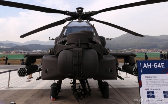 [사진]기동성 자랑하는 공격헬기 AH-64