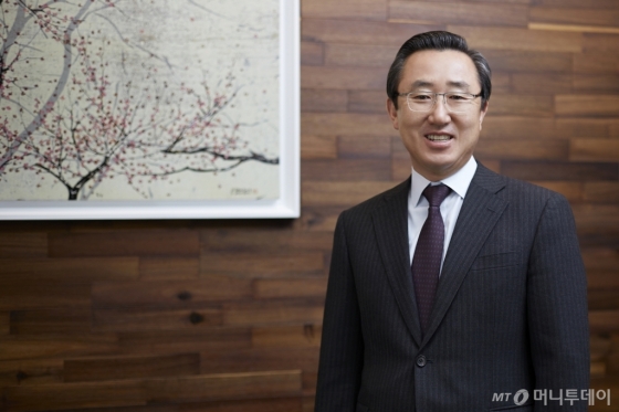 백정호 동성화학 회장