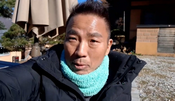 김철민이 20일 자신의 페이스북에 영상을 통한 근황을 전했다./사진=김철민 페이스북 캡처