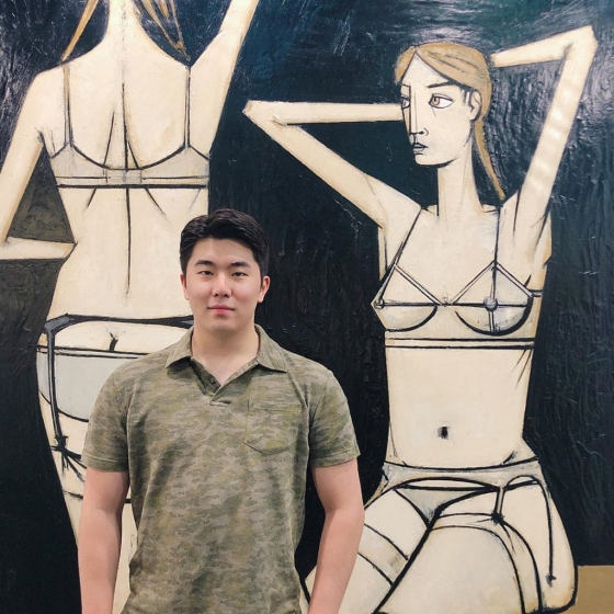 홍콩 크리스티 경매에서 한국 미술 역사상 최고가인 132억원에 팔린 김환기의 '우주'에 마지막 경합을 벌인 송자호 큐레이터. 그는