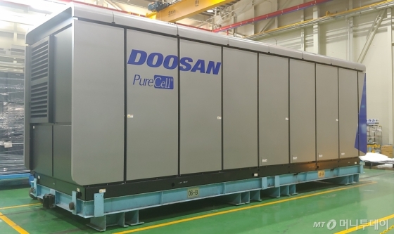두산퓨얼셀의 수소연료전지 제품 'M400'/사진=두산퓨얼셀