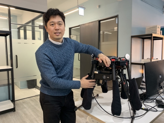 최재혁 니어스랩 대표가 자율비행드론에 대해 설명하고 있다. /사진=이민하 기자