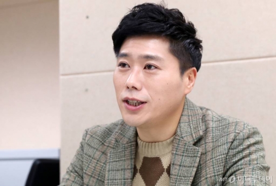트로트 가수 이용주씨. /사진=김휘선 기자