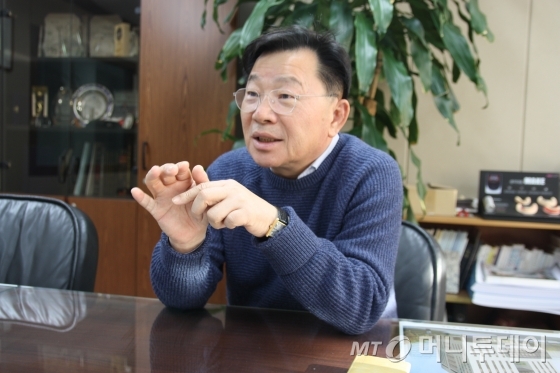 디오컴퓨터 이미지