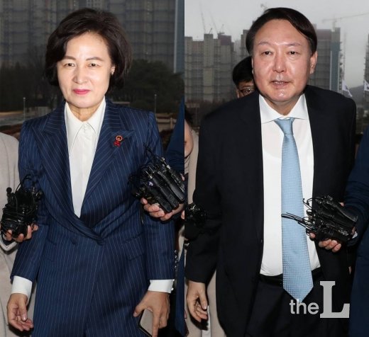 &#160;추미애 법무부 장관(사진 왼쪽)과 윤석열 검찰총장이 면담을 위해 7일 오후 경기 정부과천청사 법무부에 들어서고 있다. / 사진=이기범 기자 leekb@