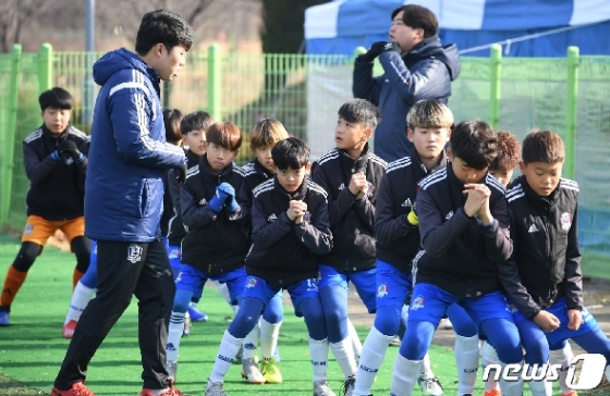 [사진] '2020 거창한 축구 동계 스토브리그’