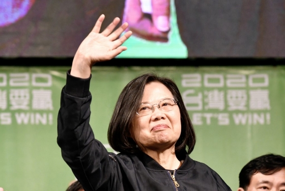  Ȯ  ڿ   ִ ׿ 븸 . /=AFP