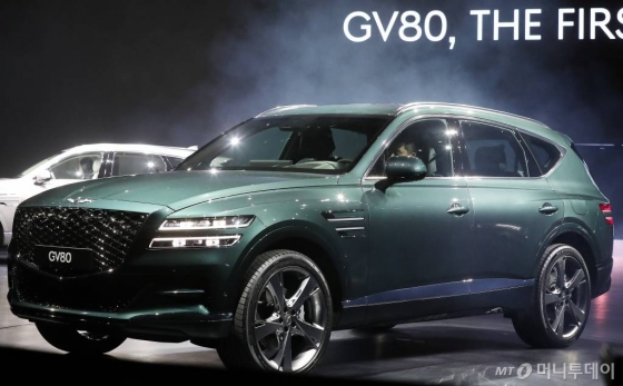현대자동차그룹 고급 브랜드 제네시스가 15일 오전 경기 고양시 킨텍스에서 선보인 첫 SUV 'GV80'. /사진=김창현 기자