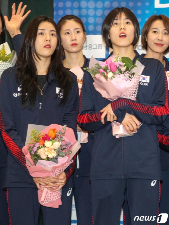 ìŒë'¥ì´ ë°°êµ¬ ìŠ¤íƒ€ ì´ë‹¤ì˜ ì´ìž¬ì˜ ê³¼ê±° ê¹€ì—°ê²½ê³¼ ë†€ë¼ìš´ ì¸ì—° ë¨¸ë‹ˆíˆ¬ë°ì´