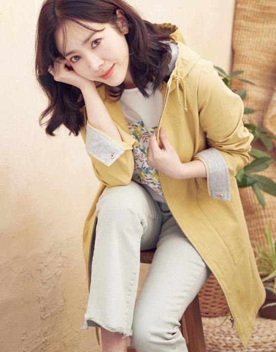 배우 한지민/사진제공=올리비아하슬러