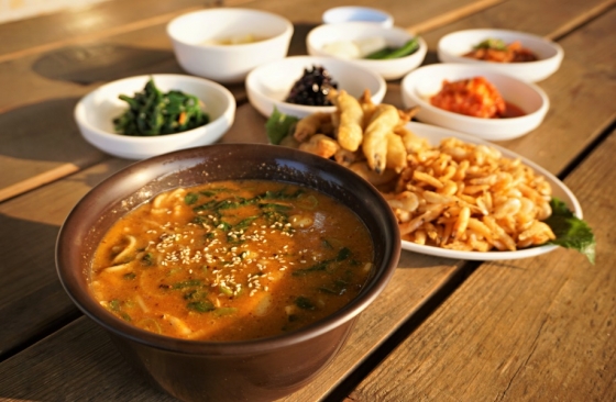 강원도 메밀전병·벌교 꼬막…설 '먹방여행' 어디로?