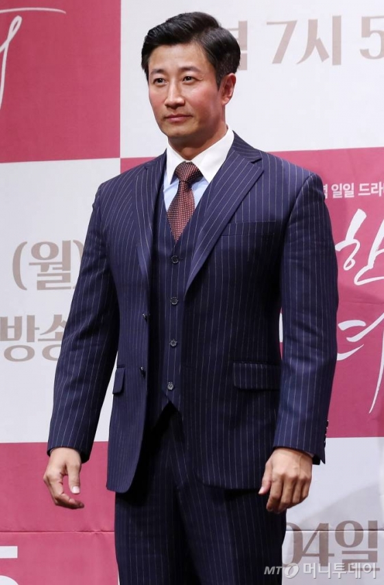 배우 이훈/사진=김휘선 기자 hwijpg@