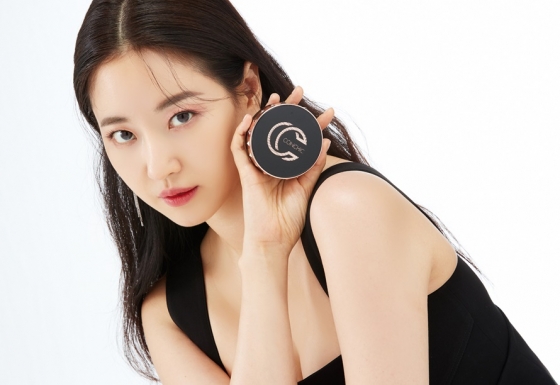 배우 김사랑/사진제공=토니모리