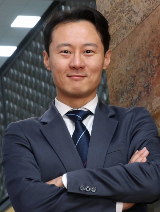 14일 민주당 영입인재 이탄희 전 판사